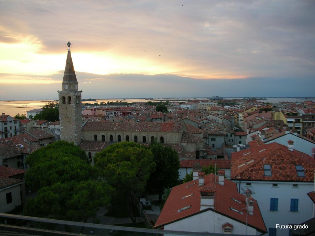 Capitol Apartments Grado Kültér fotó